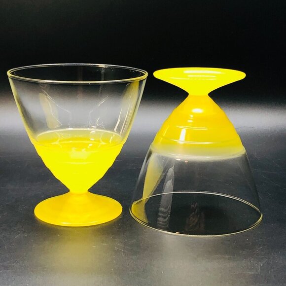 Art Deco Sherbet Custard Dessert Cup PAIR Vintage ARC FRANCE Lemon Yellow Glass - Picture 5 of 11